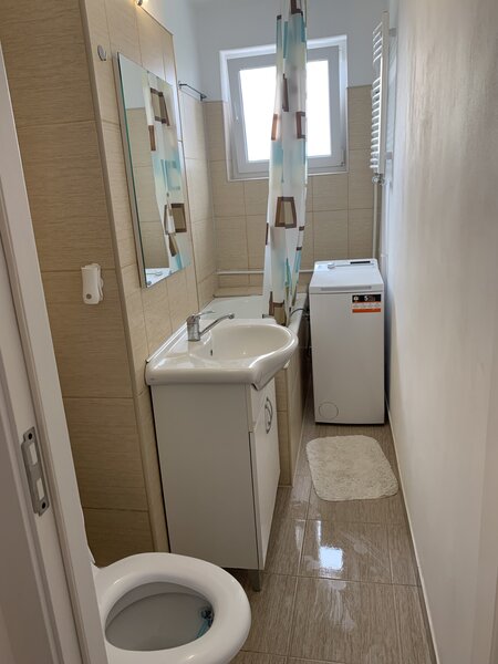 Gorjului Garsoniera decomandata de inchiriat, 2min de metrou